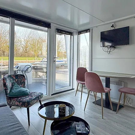 Botel Stellenbosch Naarden